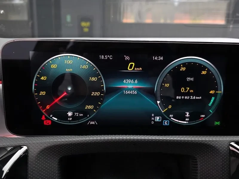 Mercedes-Benz CLA 250 4MATIC, снимка 8 - Автомобили и джипове - 54836452