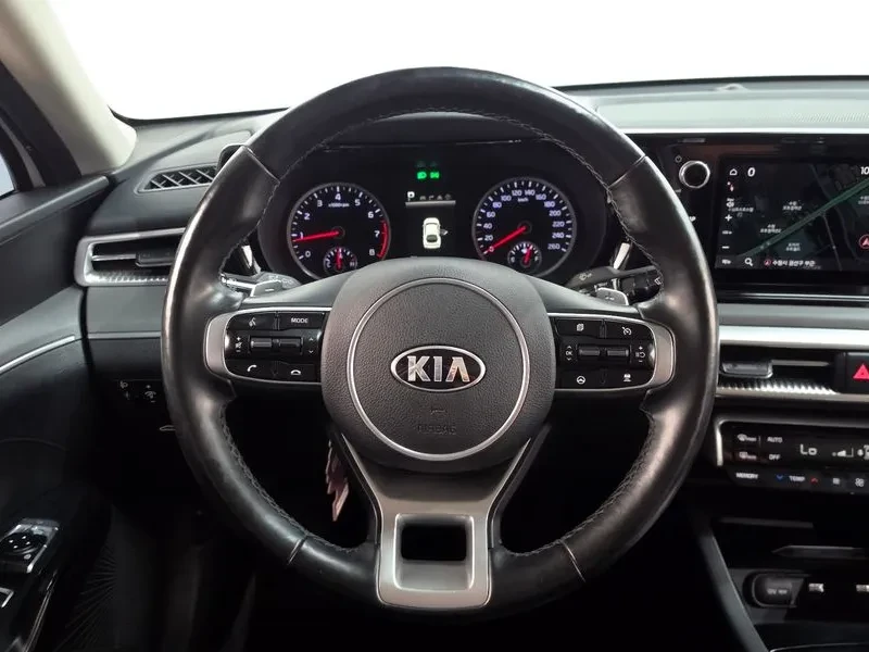 Kia K5 3Rd Generation 2.0 Lpi  Trendy, снимка 13 - Автомобили и джипове - 55176834