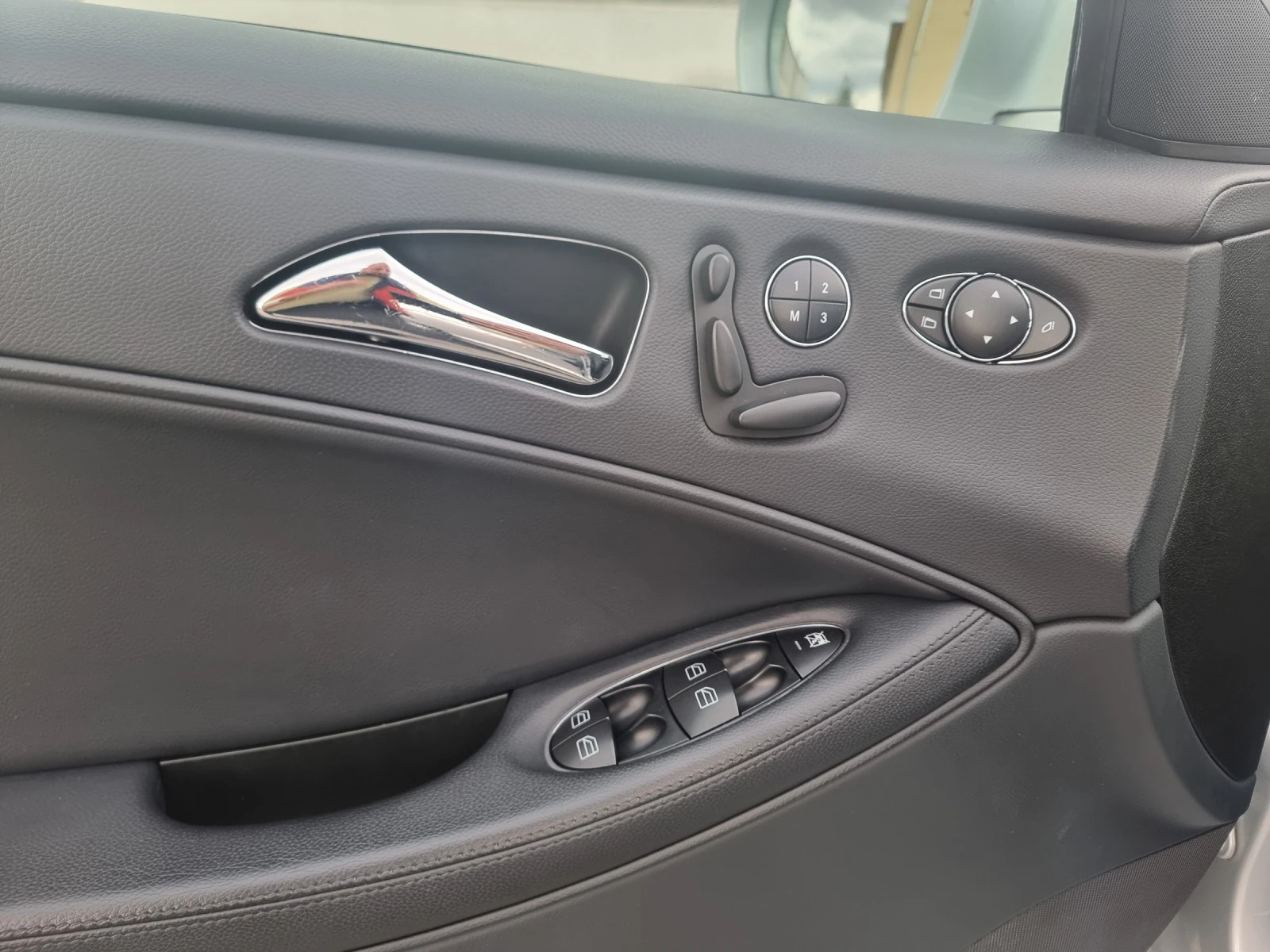 Mercedes-Benz CLS 320 Black series  | Mobile.bg   12