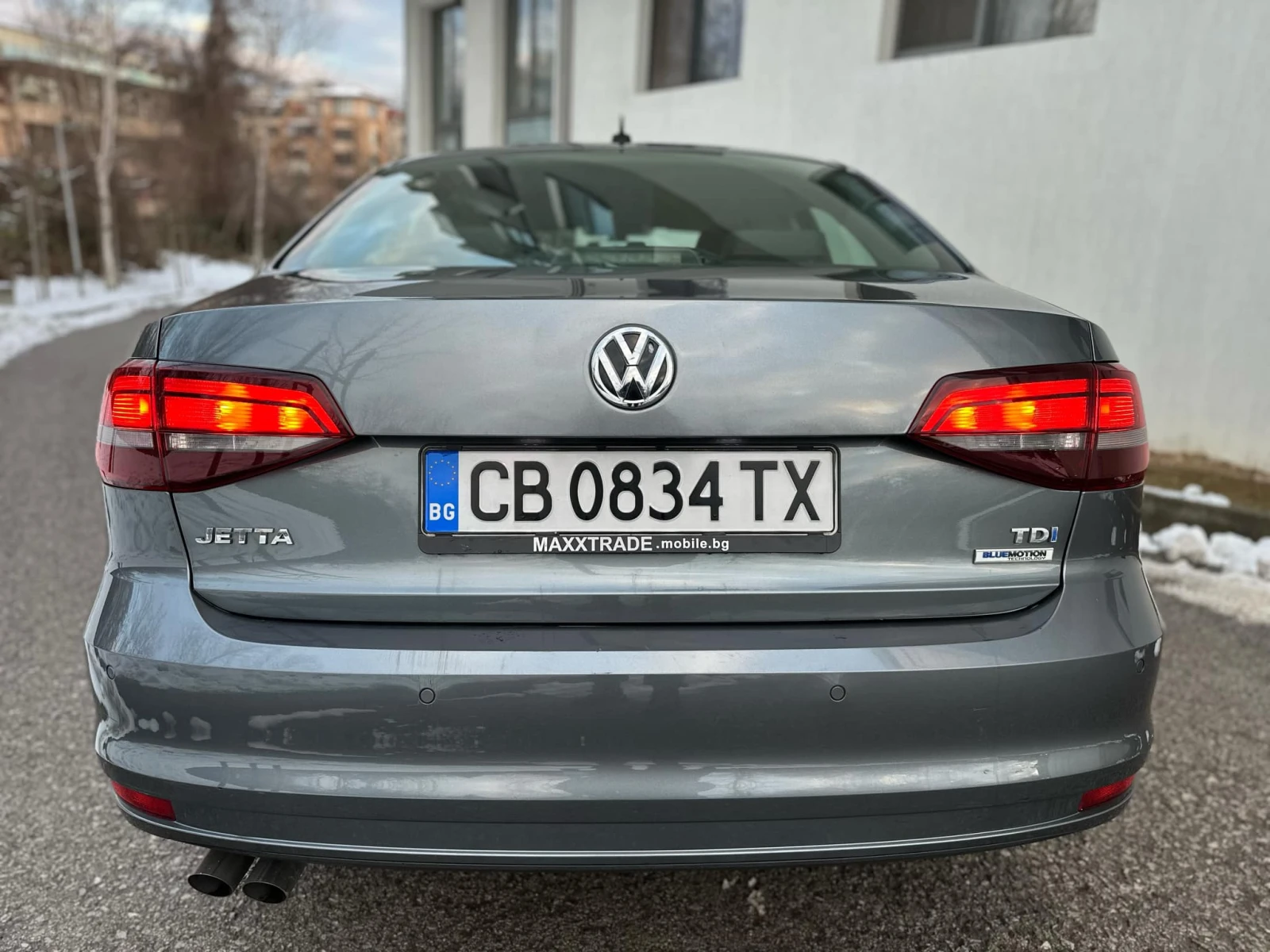 VW Jetta 2.0TDI / АВТОМАТИК / BLUEMOTION - изображение 6