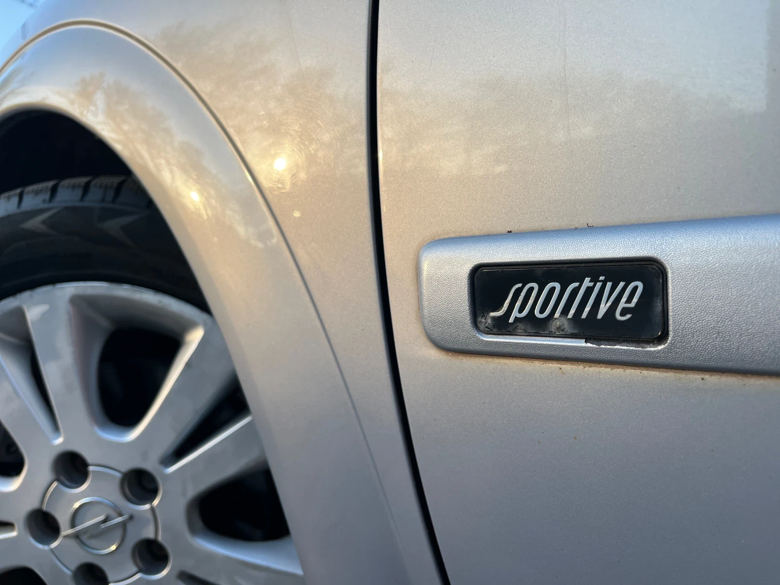 Opel Astra X20XEV SPORTIVE  - изображение 10