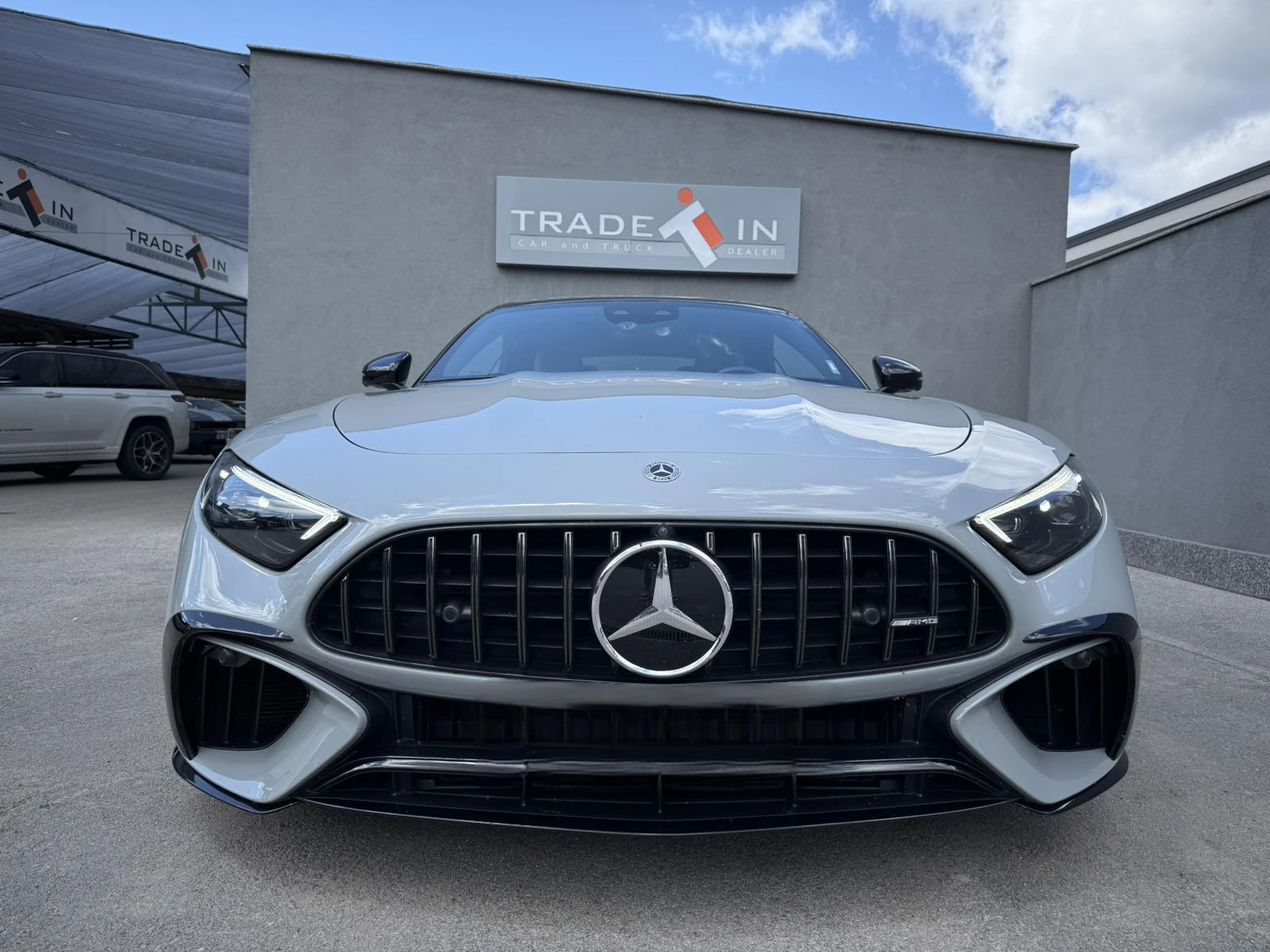 Mercedes-Benz SL 63 AMG 4MATIC + BURMESTER - изображение 2