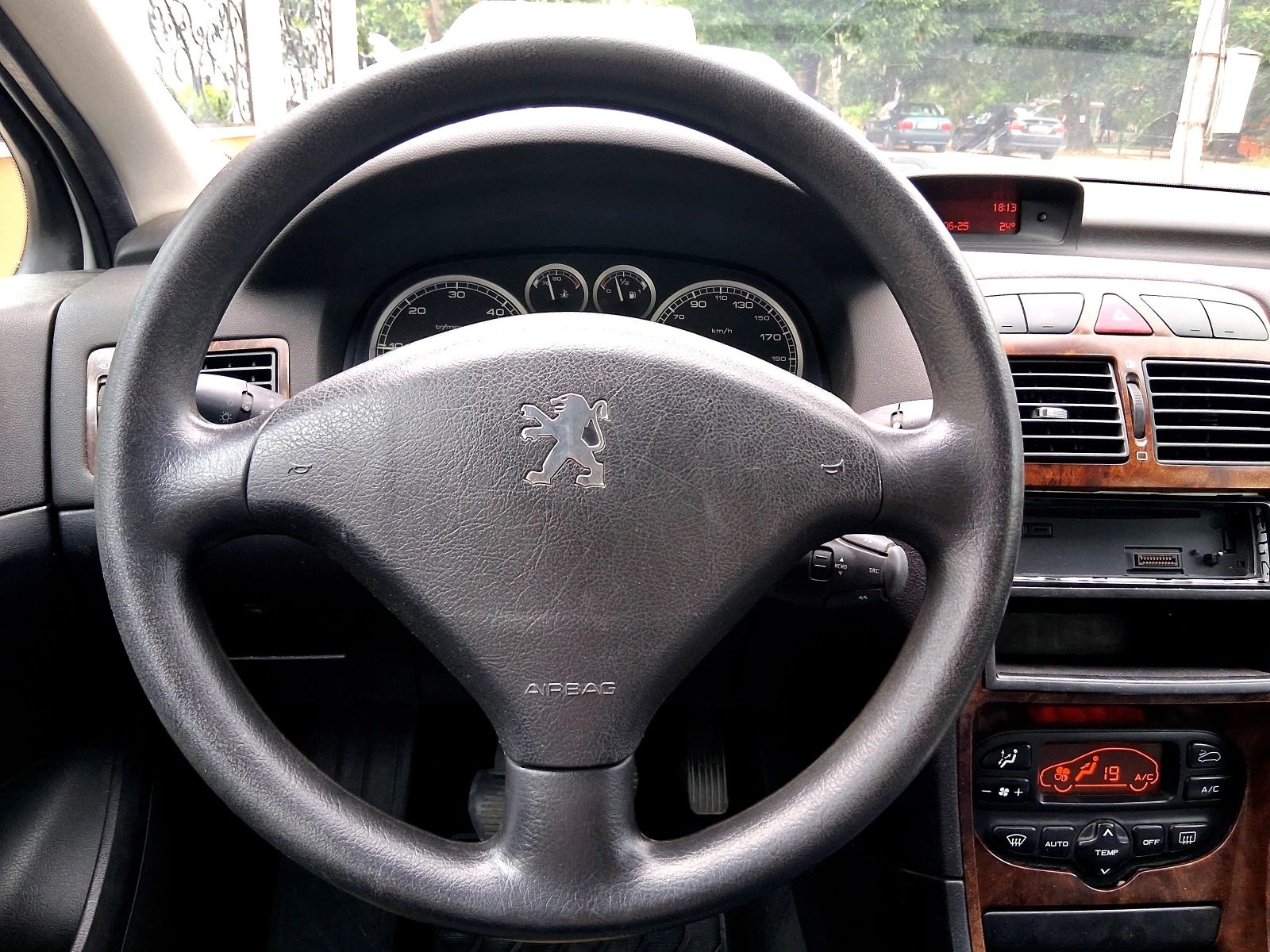 Peugeot 307 2000 HDI 90 к.с. - изображение 8