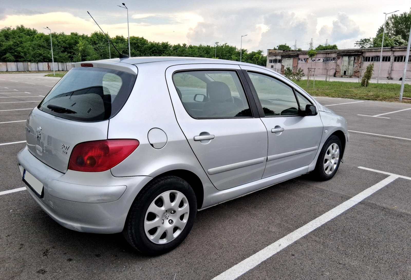 Peugeot 307 2000 HDI 90 к.с. - изображение 6