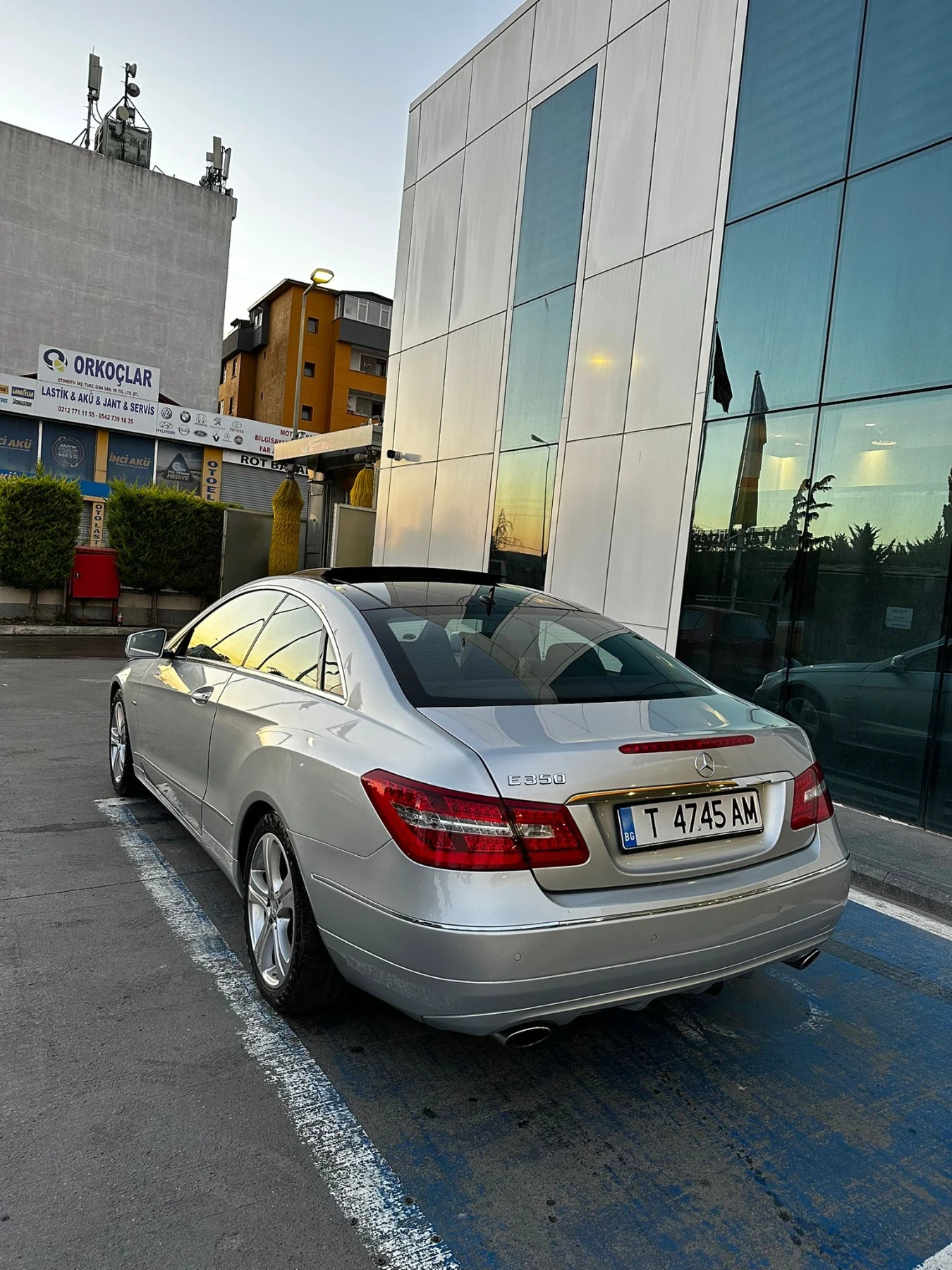 Mercedes-Benz E 350  - изображение 5