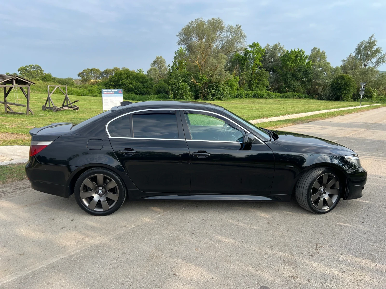 BMW 525 M-Pack/220hp/СМЕНЕНИ ВЕРИГИ - изображение 2
