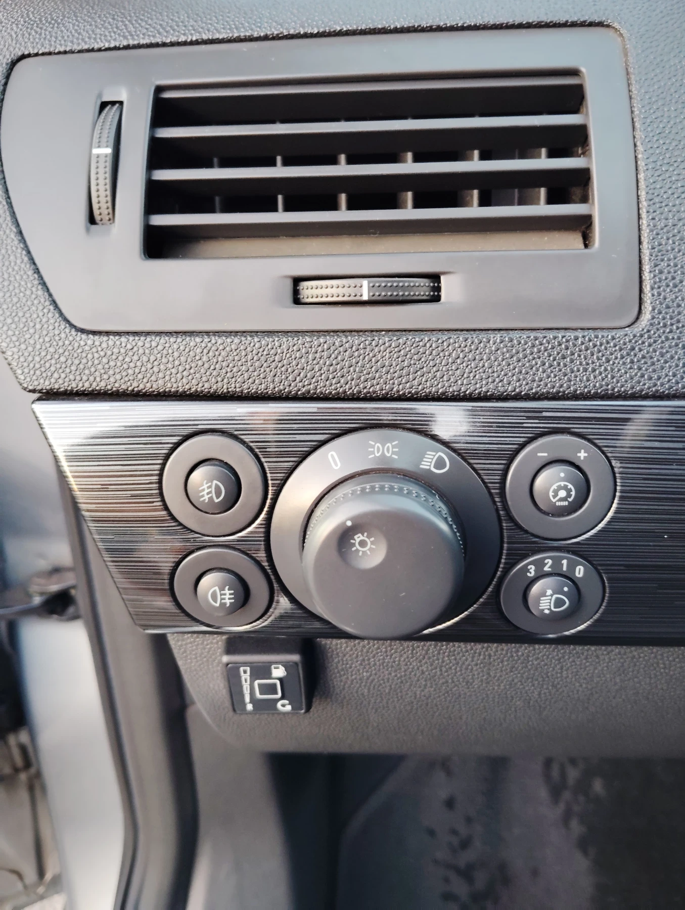 Opel Astra GTC1.6 105. | Mobile.bg   16