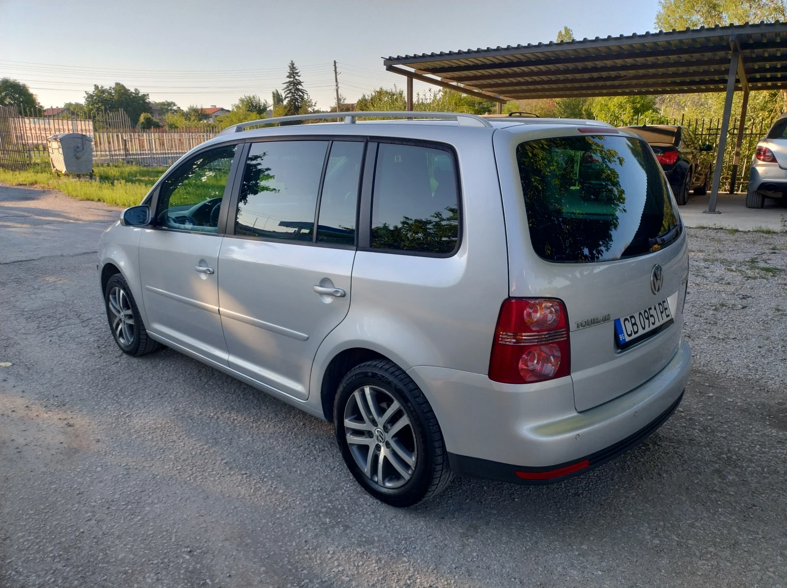 VW Touran 2.0 TDI BKD FACE LIFT - изображение 4