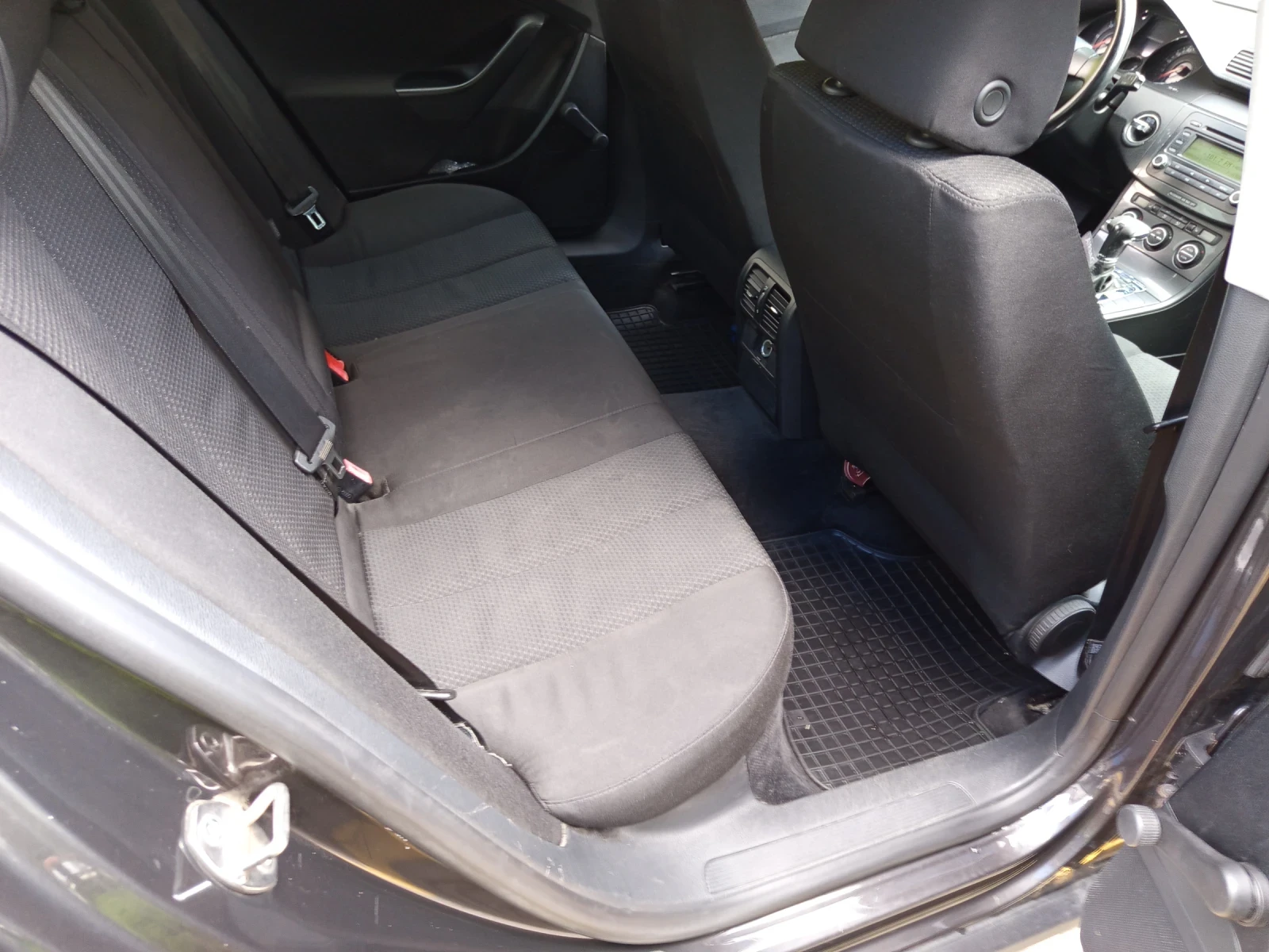 VW Passat 2.0 TDI 140 DSG - изображение 8