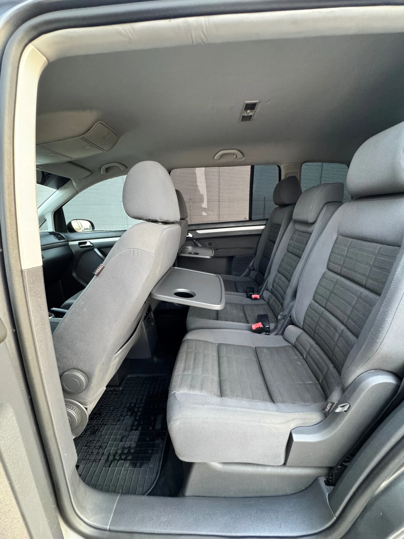 VW Touran 1.9TDI - изображение 8