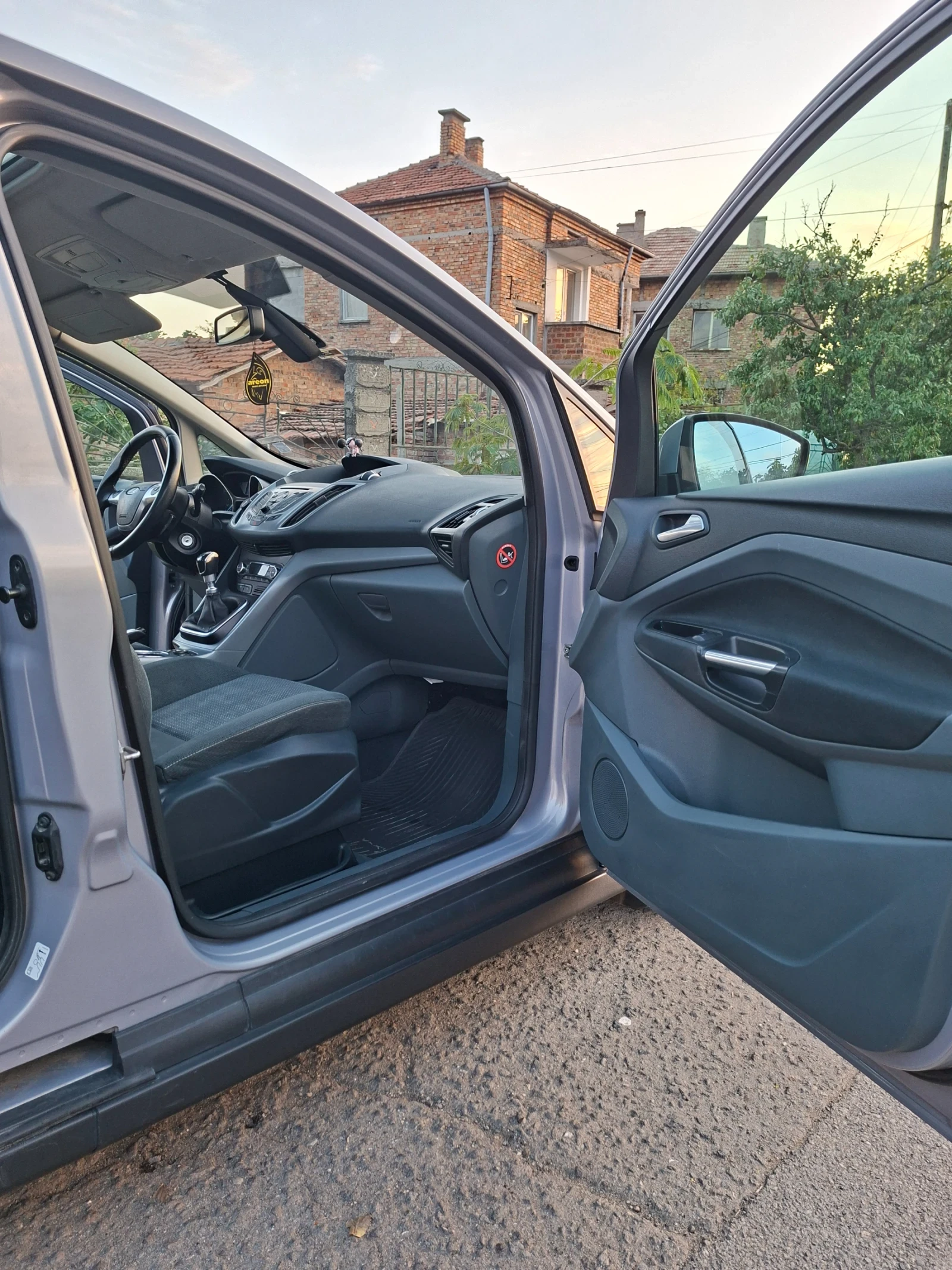 Ford Grand C-Max 1.6 tdci, 95к.с. | Mobile.bg — изображение 11