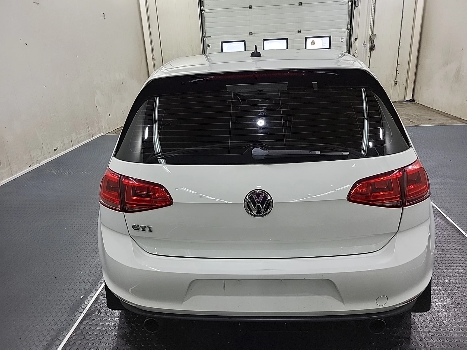 VW Golf GTI * CARFAX * АвтоКредит * Цена до България*  - изображение 5