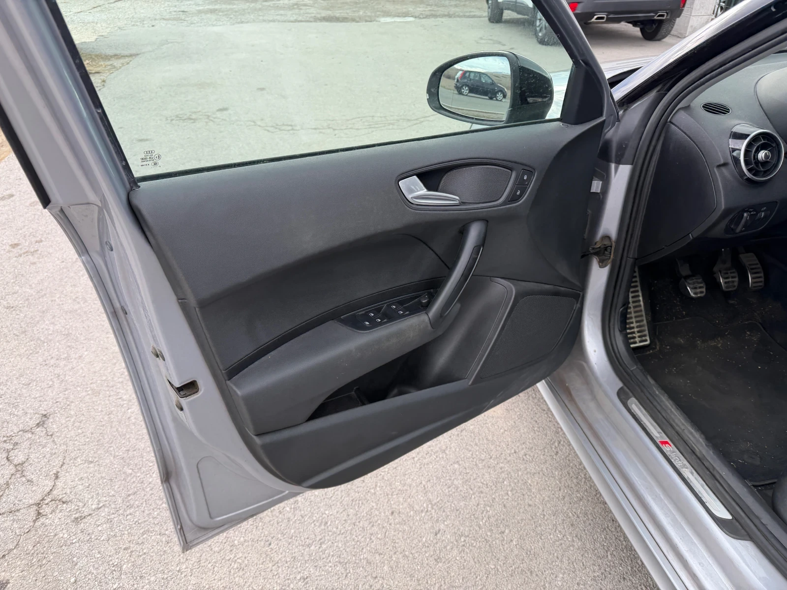 Audi A1 1.6 TDI s line - изображение 9