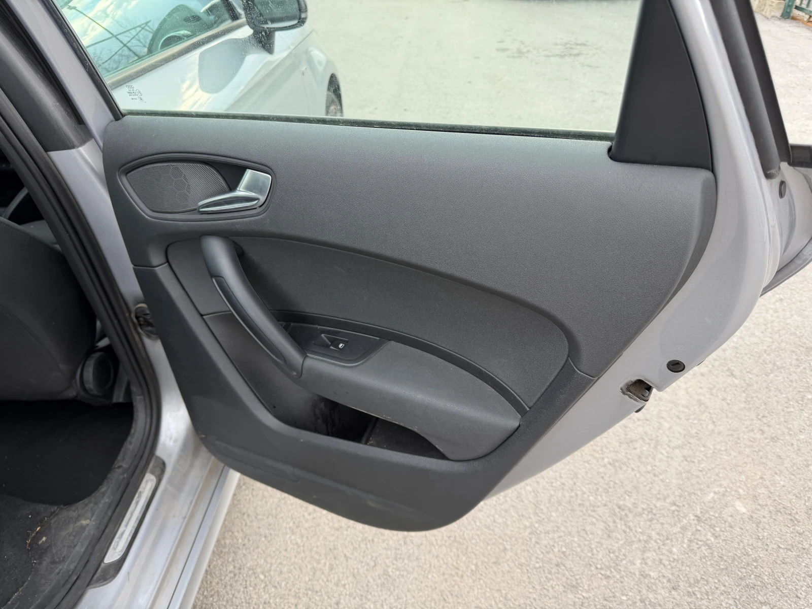 Audi A1 1.6 TDI s line - изображение 7