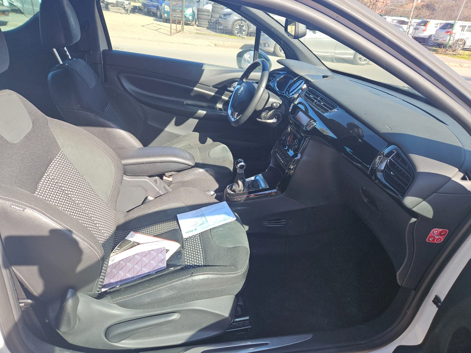 Citroen DS3 1.6i Германия , снимка 9 - Автомобили и джипове - 53839353