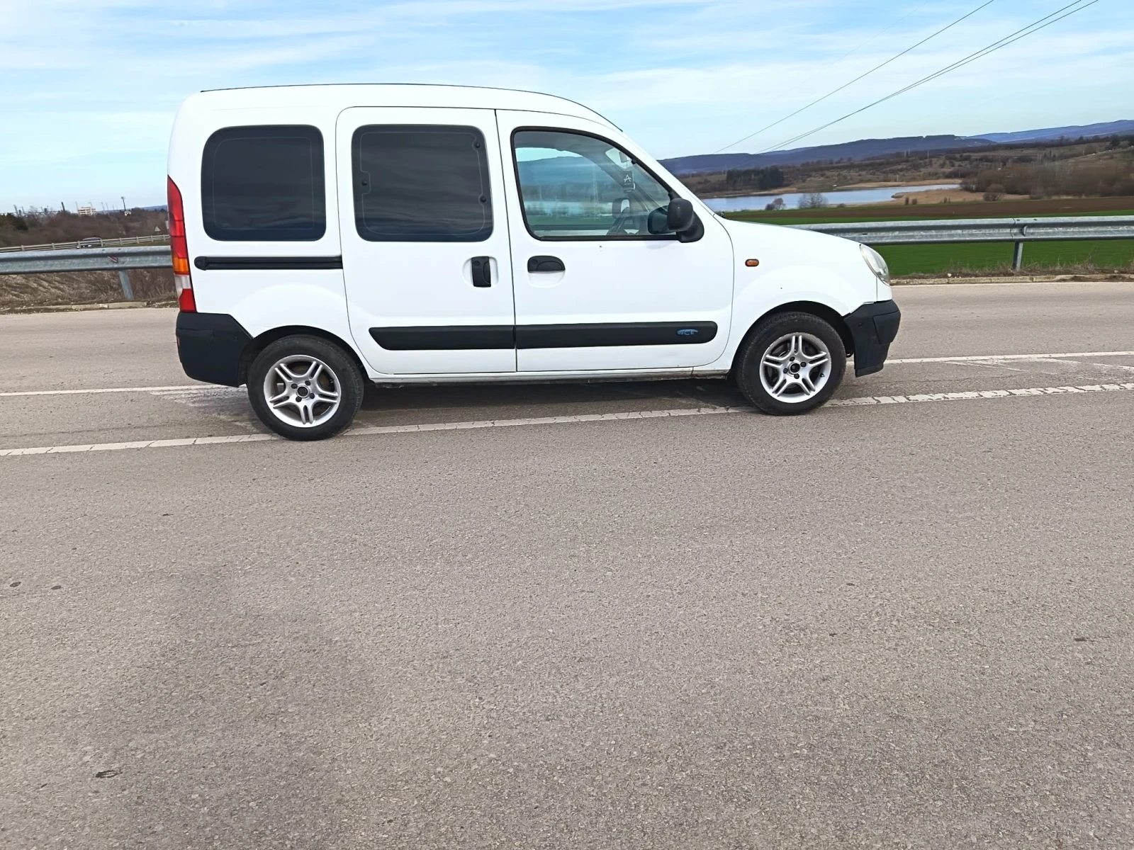 Renault Kangoo 1.5 dci, снимка 6 - Автомобили и джипове - 54182866