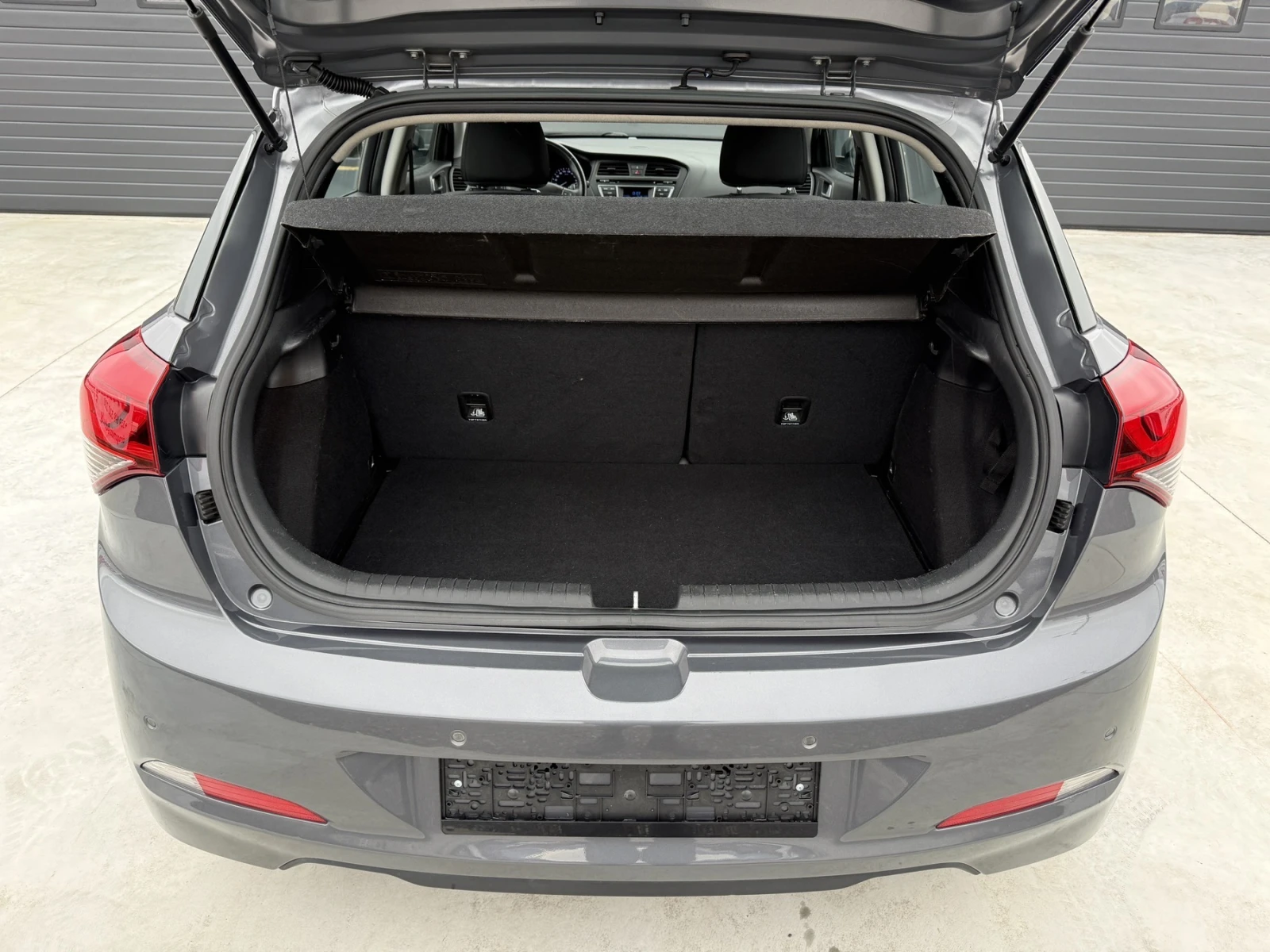 Hyundai I20 1.1 crdi, снимка 15 - Автомобили и джипове - 54224524