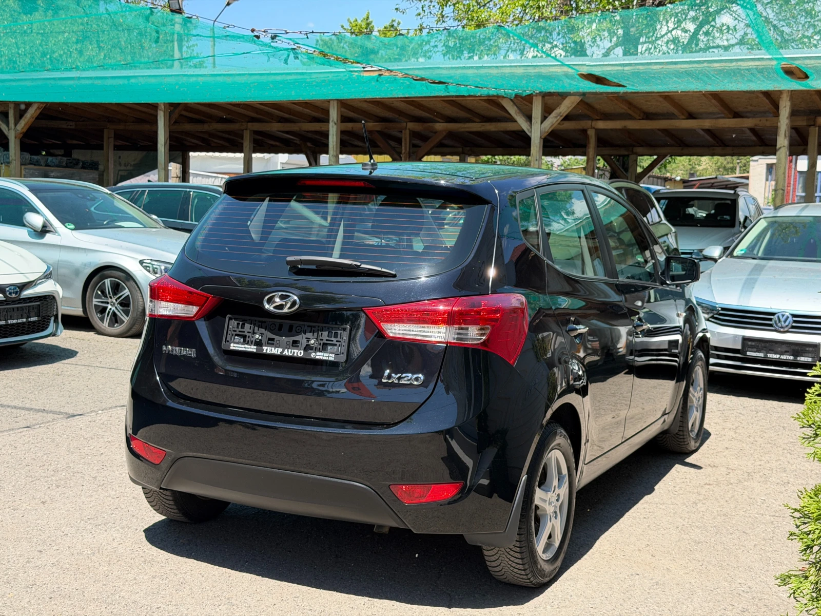 Hyundai Ix20 1.6i* СЕРВИЗНА КНИЖКА С ПЪЛНА ИСТОРИЯ В Hyundai , снимка 3 - Автомобили и джипове - 54771585