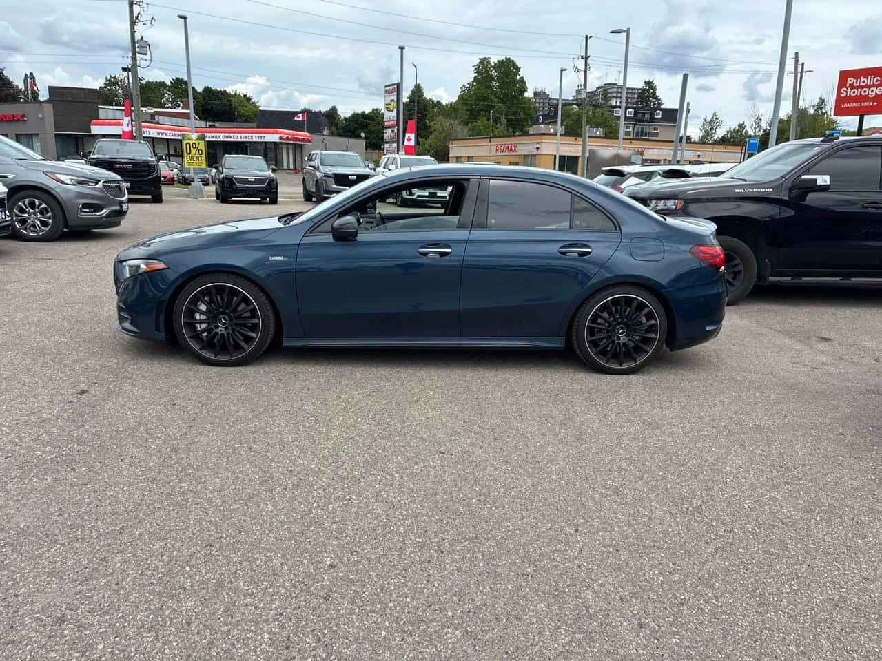 Mercedes-Benz A 35  AMG| ALCANTARA| 360CAM| MEMORY| PANO| , снимка 2 - Автомобили и джипове - 55058445