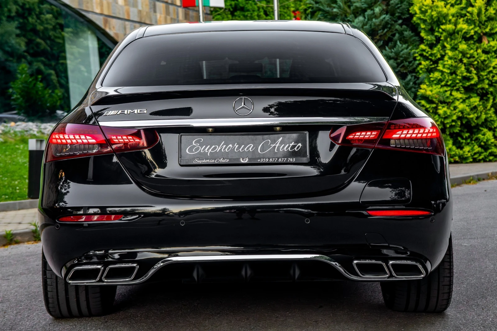 Mercedes-Benz E 300 de* AMG EXCLUSIVE* 3xTV* CARBON* ГАРАНЦИЯ, снимка 4 - Автомобили и джипове - 55090160