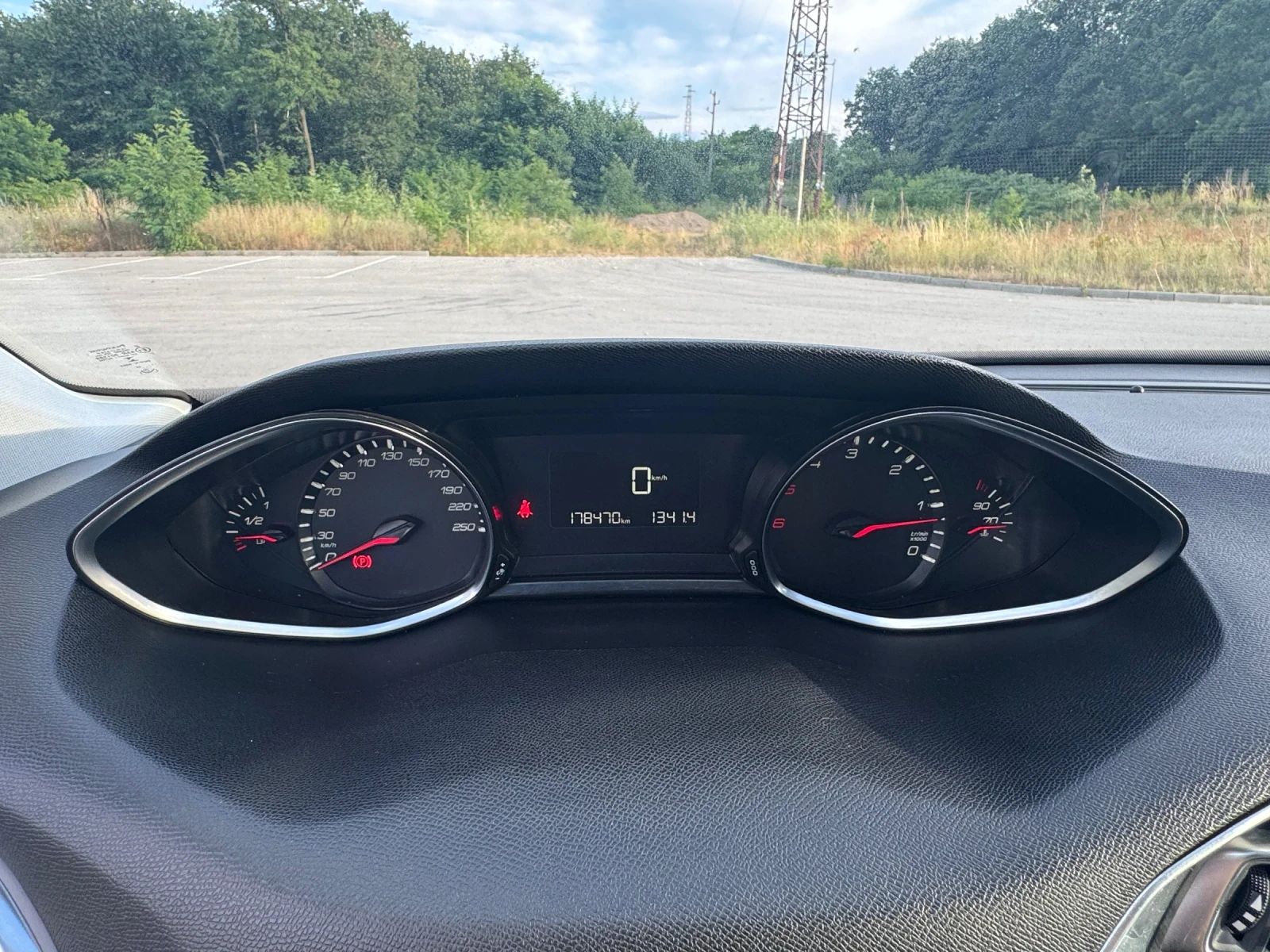Peugeot 308 1.6 BlueHDI 99hp * Navi * LED * Bluetooth, снимка 11 - Автомобили и джипове - 55404349