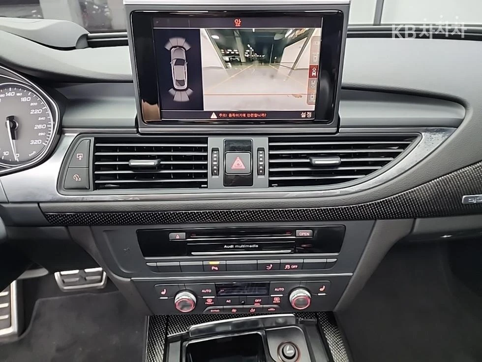Audi S7 QUATTRO* HUD* DISTR* PANO* ПОДГРЕВИ, снимка 10 - Автомобили и джипове - 55537465