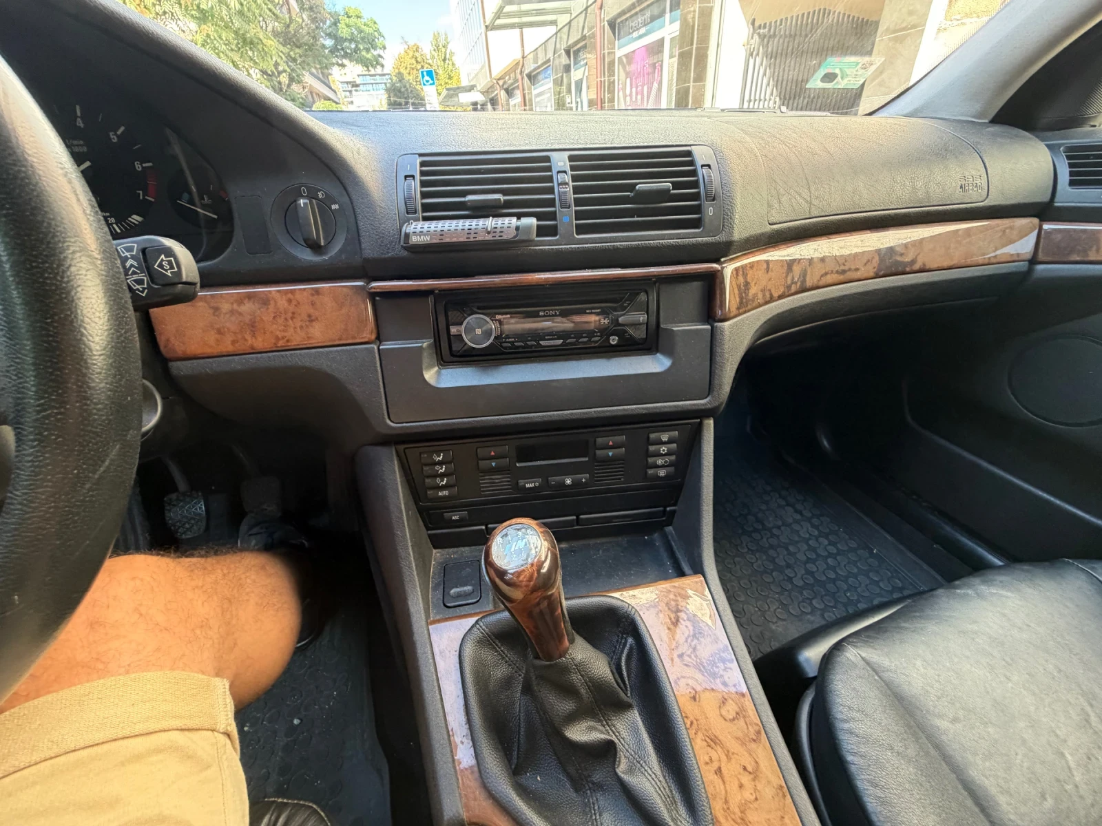 BMW 520 E 39, снимка 11 - Автомобили и джипове - 56270119