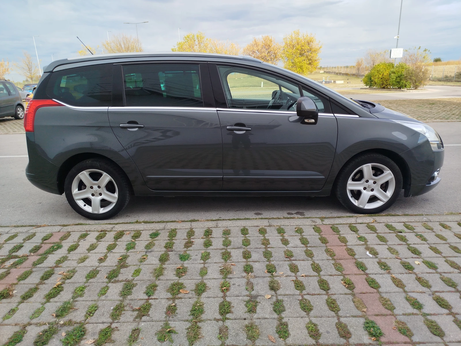 Peugeot 5008 1.6-NAVI-PANORAMA | Mobile.bg � ����������� 7