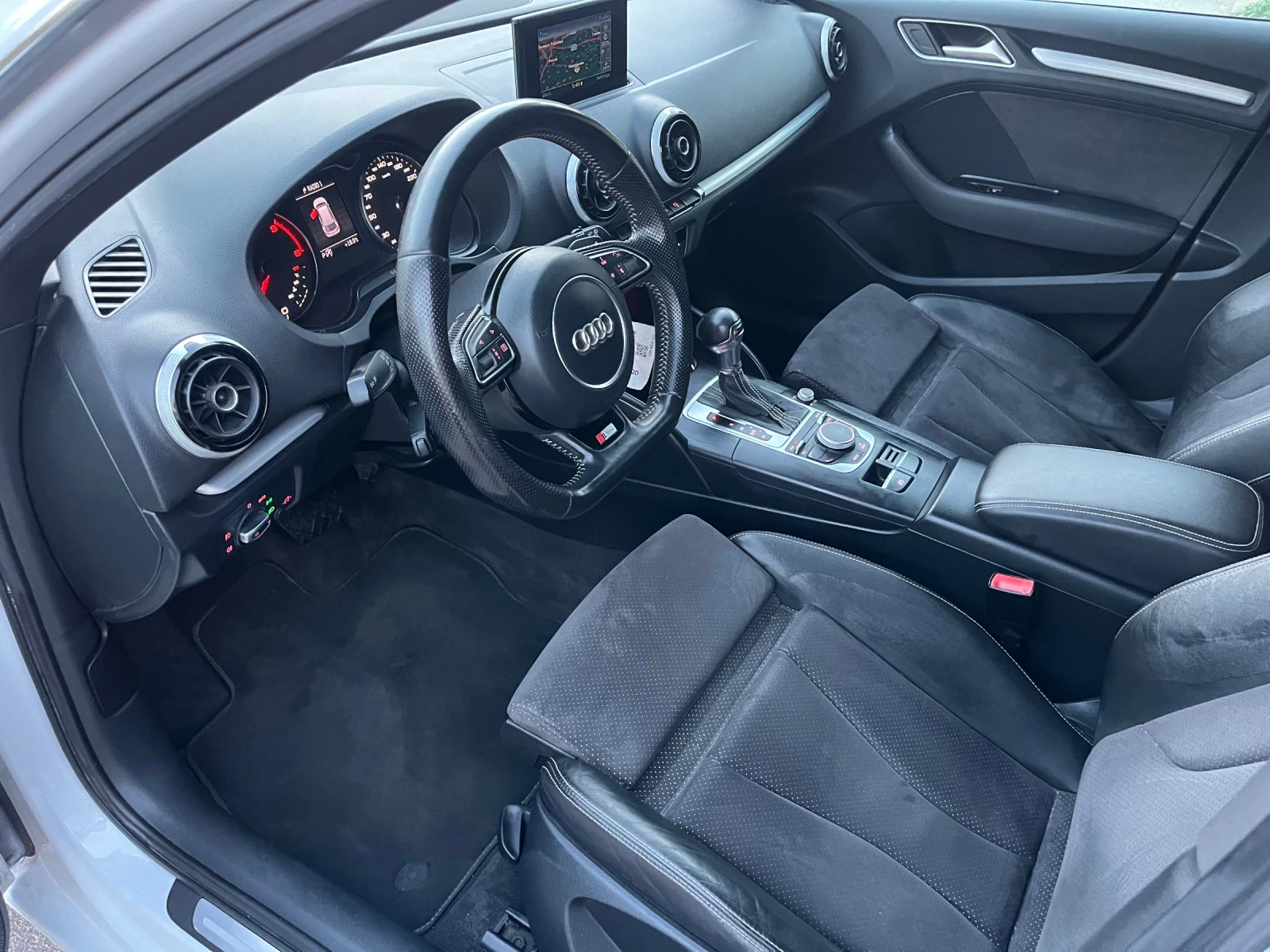 Audi A3 3xS-Line-DSG-LED , снимка 8 - Автомобили и джипове - 56602728