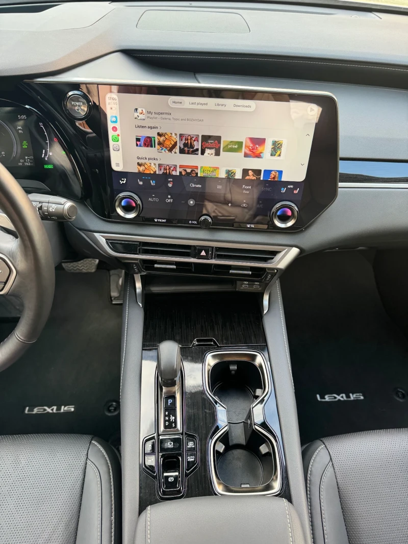 Lexus RX 450h 10 ГОДИНИ ГАРАНЦИЯ / Luxury / НАЛИЧЕН / ЕВРОПЕЙСКИ, снимка 9 - Автомобили и джипове - 51961298