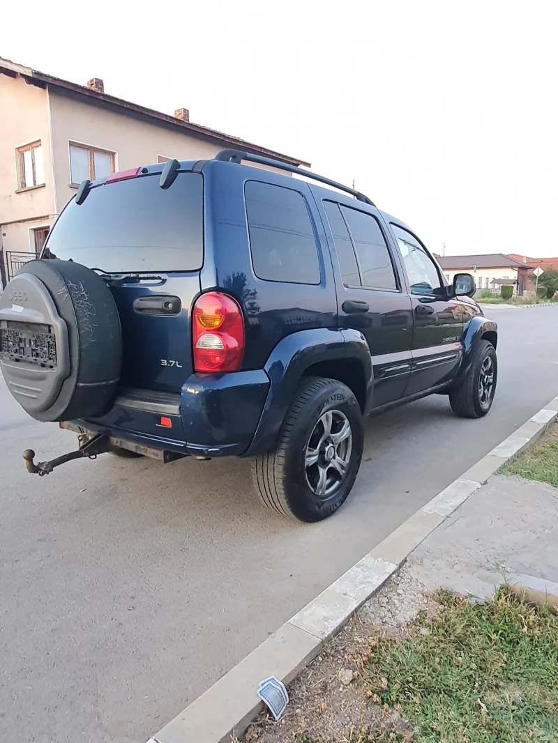Jeep Cherokee 3.7 212 кс 2003 бензин, снимка 6 - Автомобили и джипове - 52509622