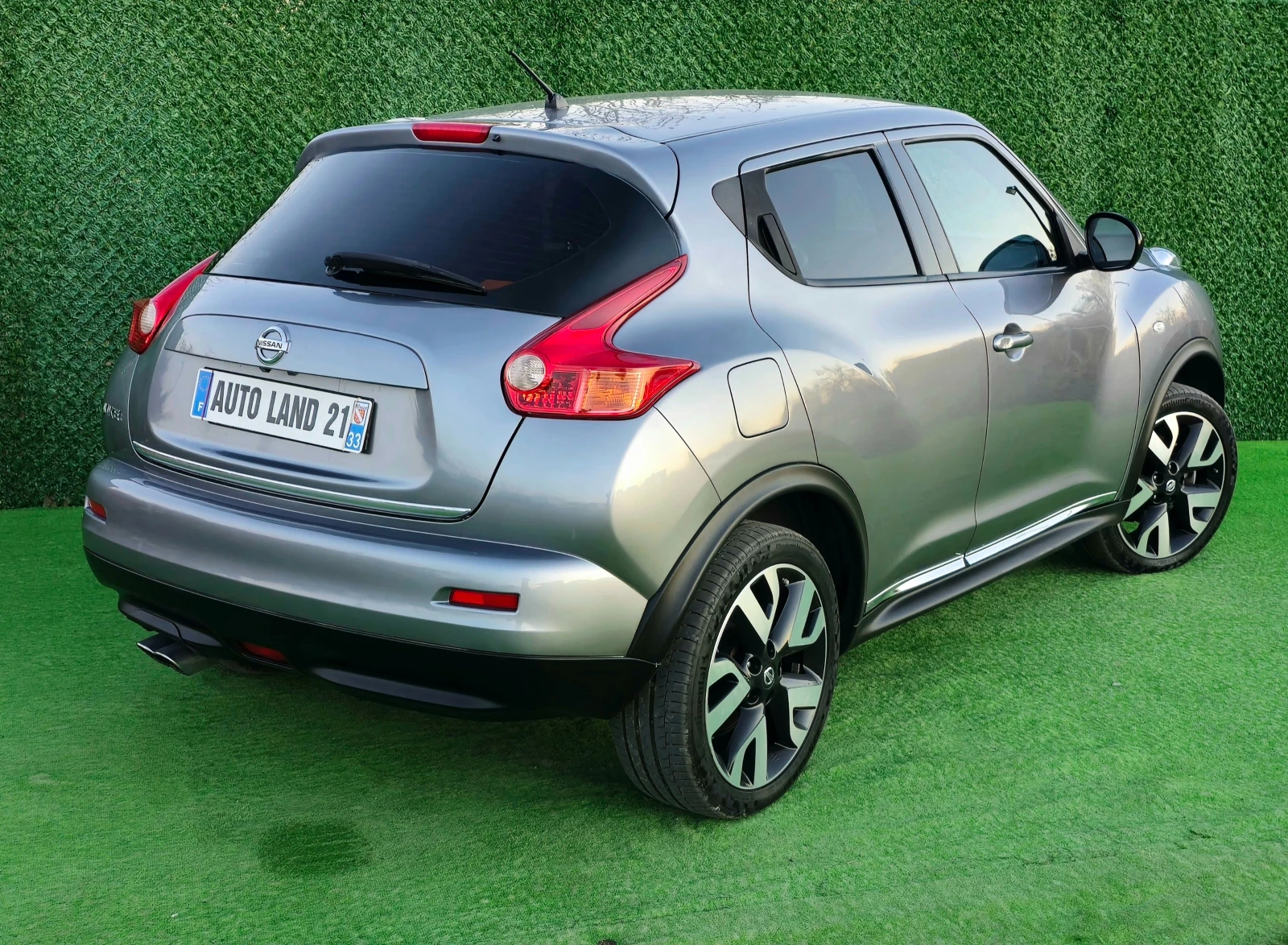 Nissan Juke 1.6TURBO* 190кс* 4х4* AUTOMATIC - изображение 5