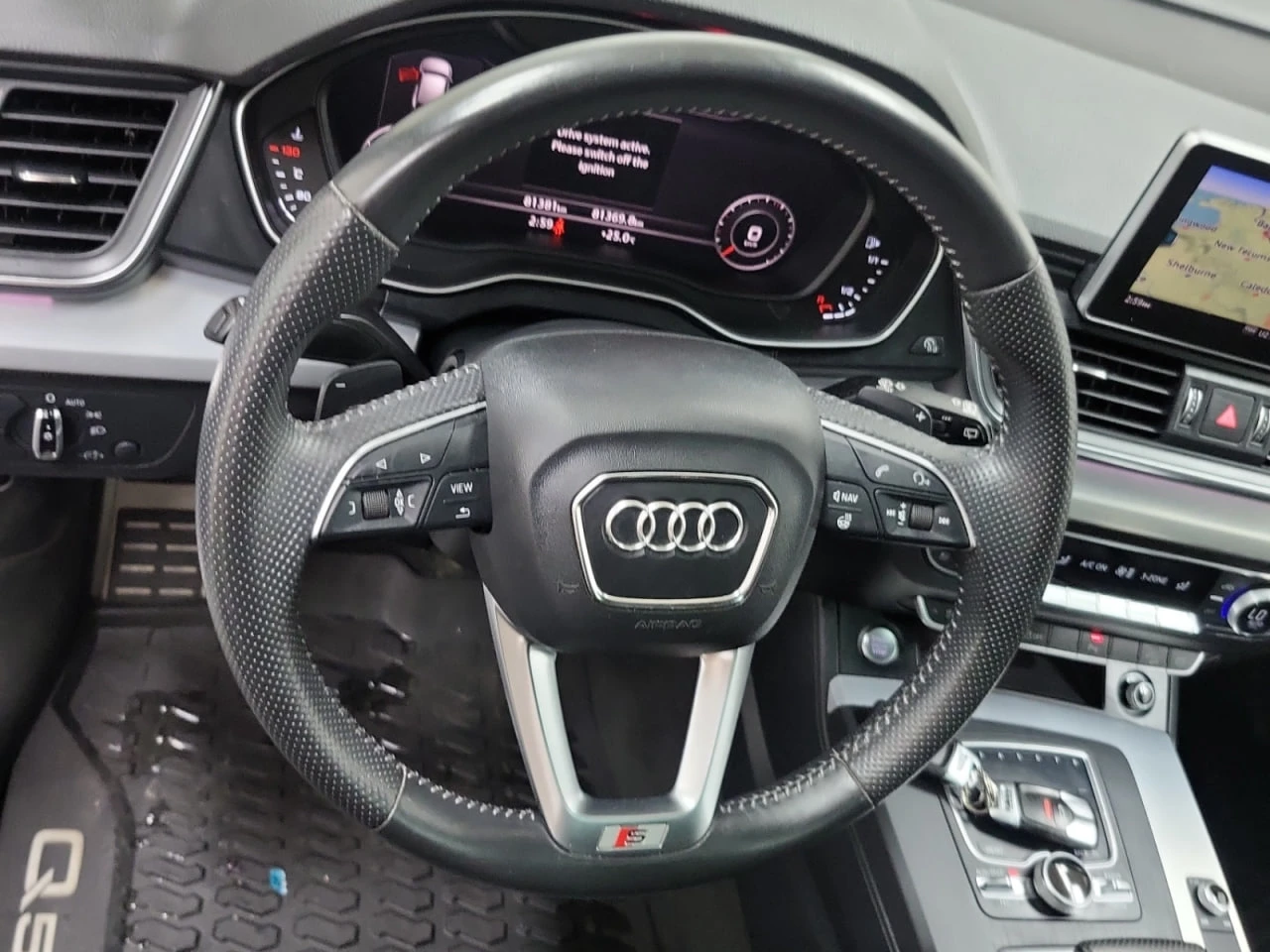 Audi Q5 TECHNIK * CARFAX * АвтоКредит * Цена до България*  - изображение 10