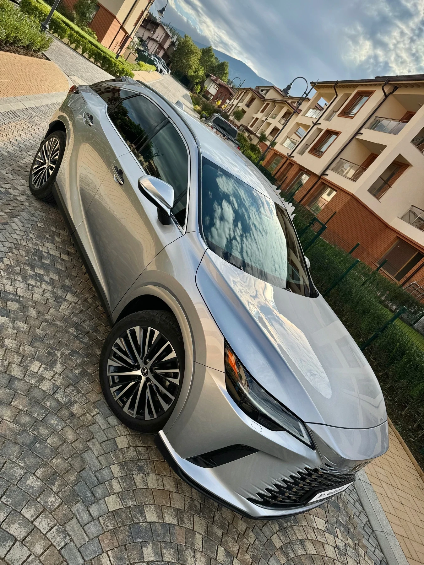 Lexus RX 450h 10 ГОДИНИ ГАРАНЦИЯ / Luxury / НАЛИЧЕН / ЕВРОПЕЙСКИ - изображение 3