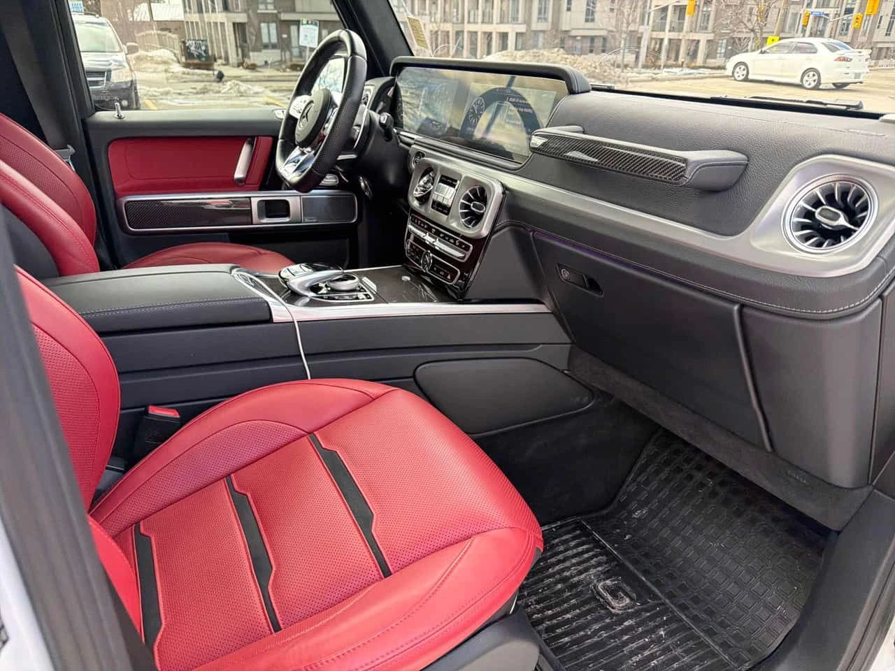 Mercedes-Benz G * AMG 63 * 2 КЛЮЧА* ПАНО* ПОДГРЕВ* KEYLESS* , снимка 12 - Автомобили и джипове - 53757429