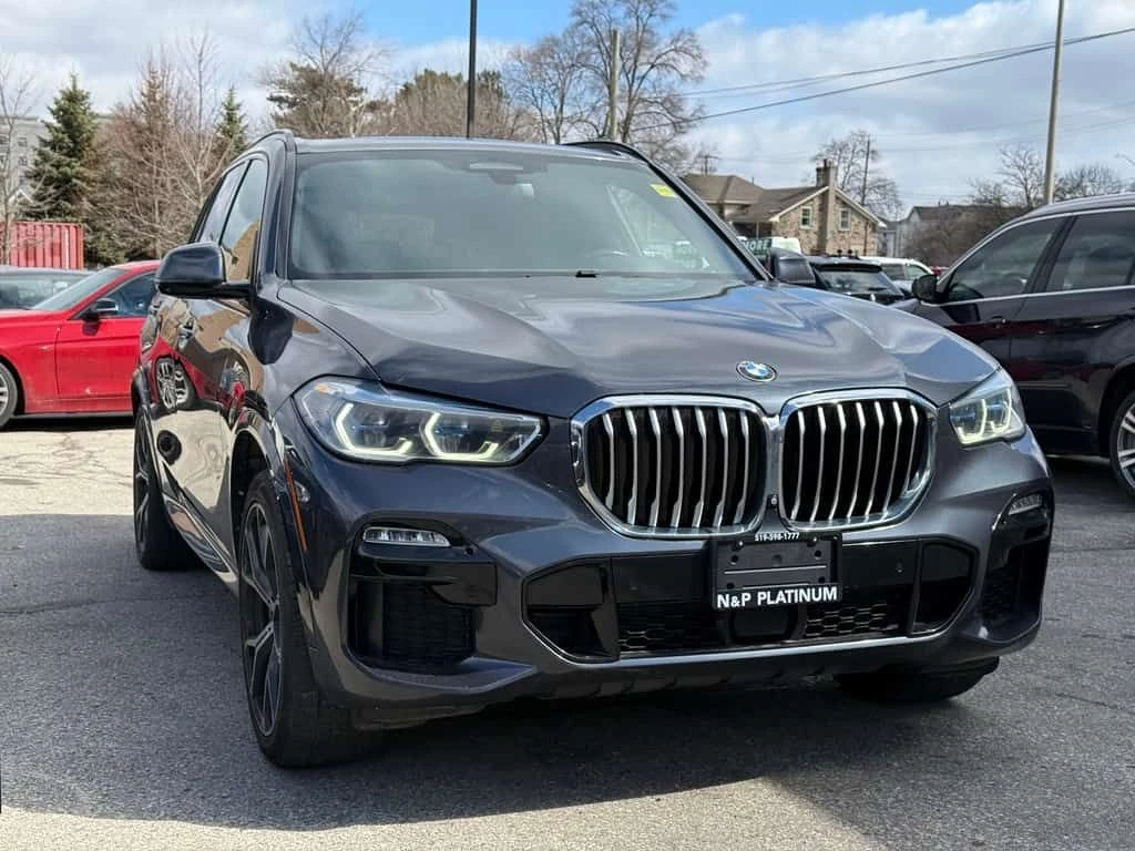 BMW X5 xDrive40i/CARFAХ/ЛАЗЕРИ/360 КАМ/ДИСТРОНИК/ПАНО/, снимка 9 - Автомобили и джипове - 54125214