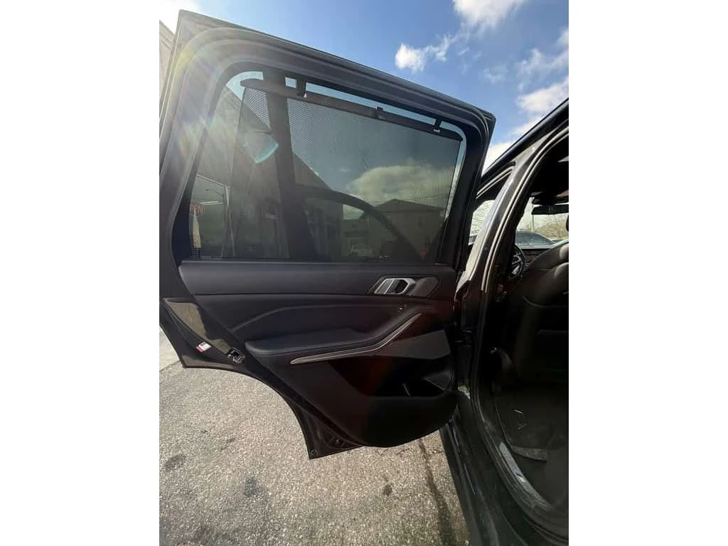 BMW X5 xDrive40i/CARFAХ/ЛАЗЕРИ/360 КАМ/ДИСТРОНИК/ПАНО/, снимка 13 - Автомобили и джипове - 54125214