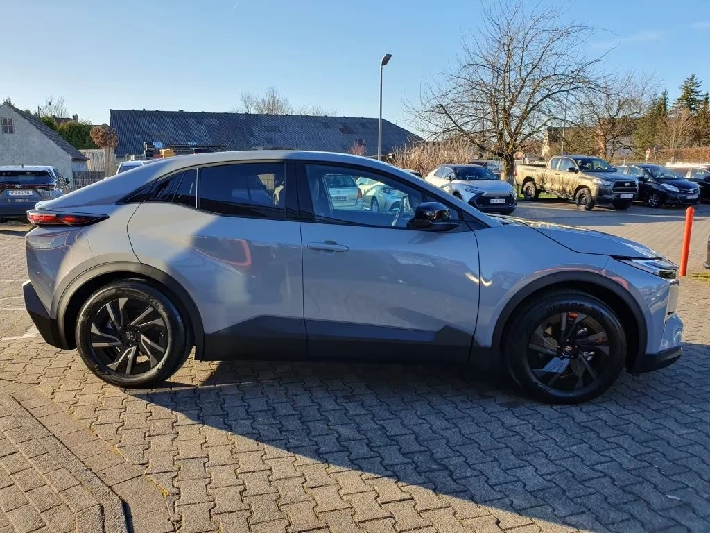 Toyota C-HR + , снимка 2 - Автомобили и джипове - 54144690