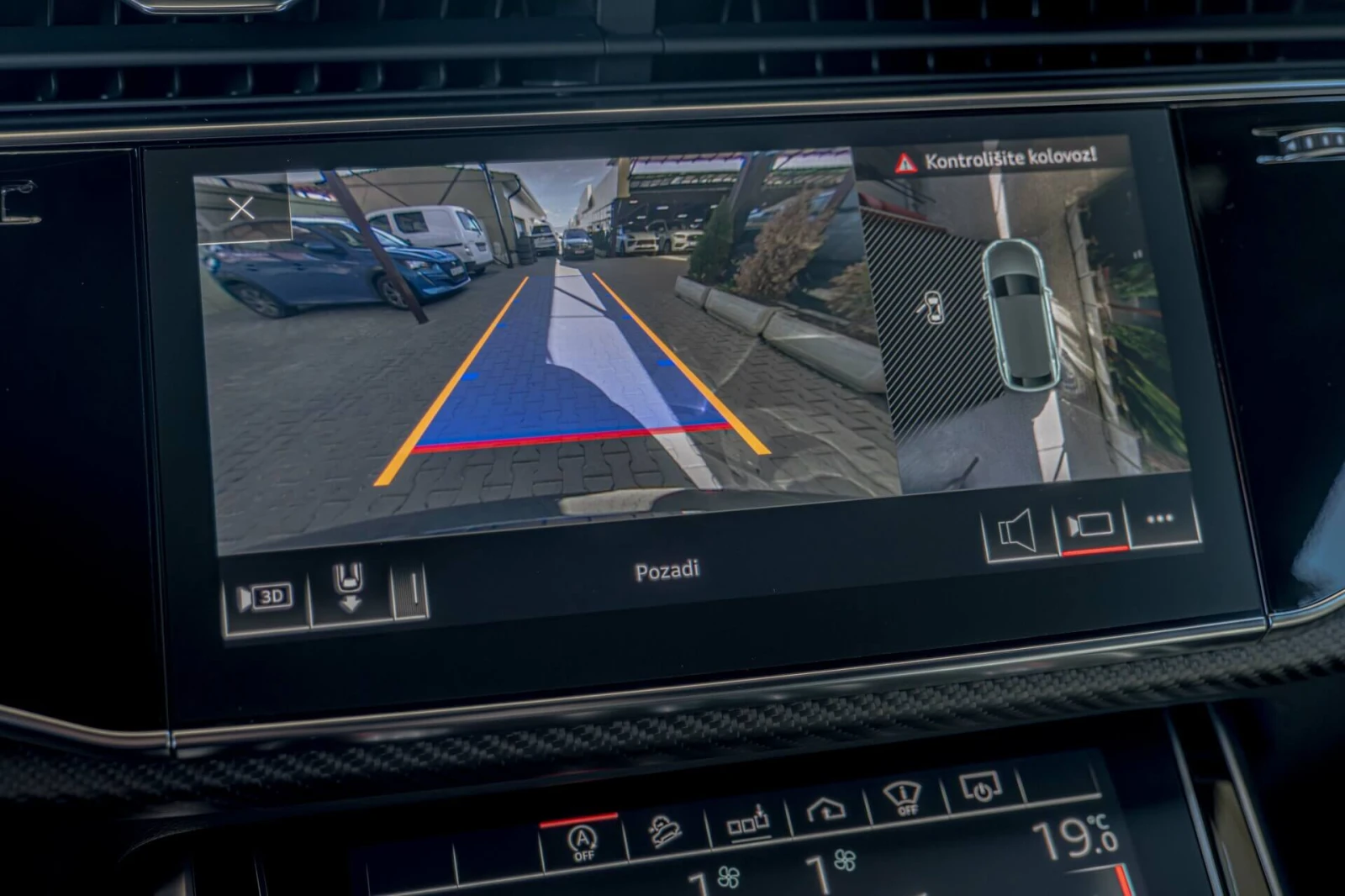 Audi RSQ8 4.0TFSI/Керамика/Обдухване/Карбон/Bang&Olufsen/HuD, снимка 12 - Автомобили и джипове - 54357952