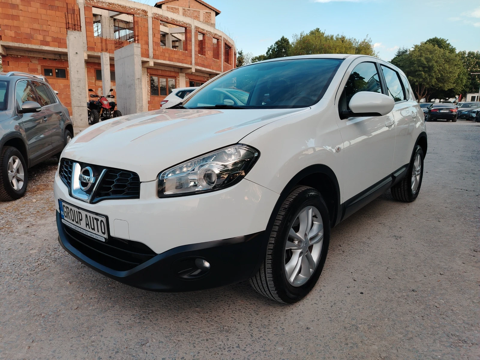 Nissan Qashqai 1.5DCI-110к.с/НАВИГАЦИЯ/КЛИМАТРОНИК/ПАРКТРОНИК!!! , снимка 3 - Автомобили и джипове - 54430530