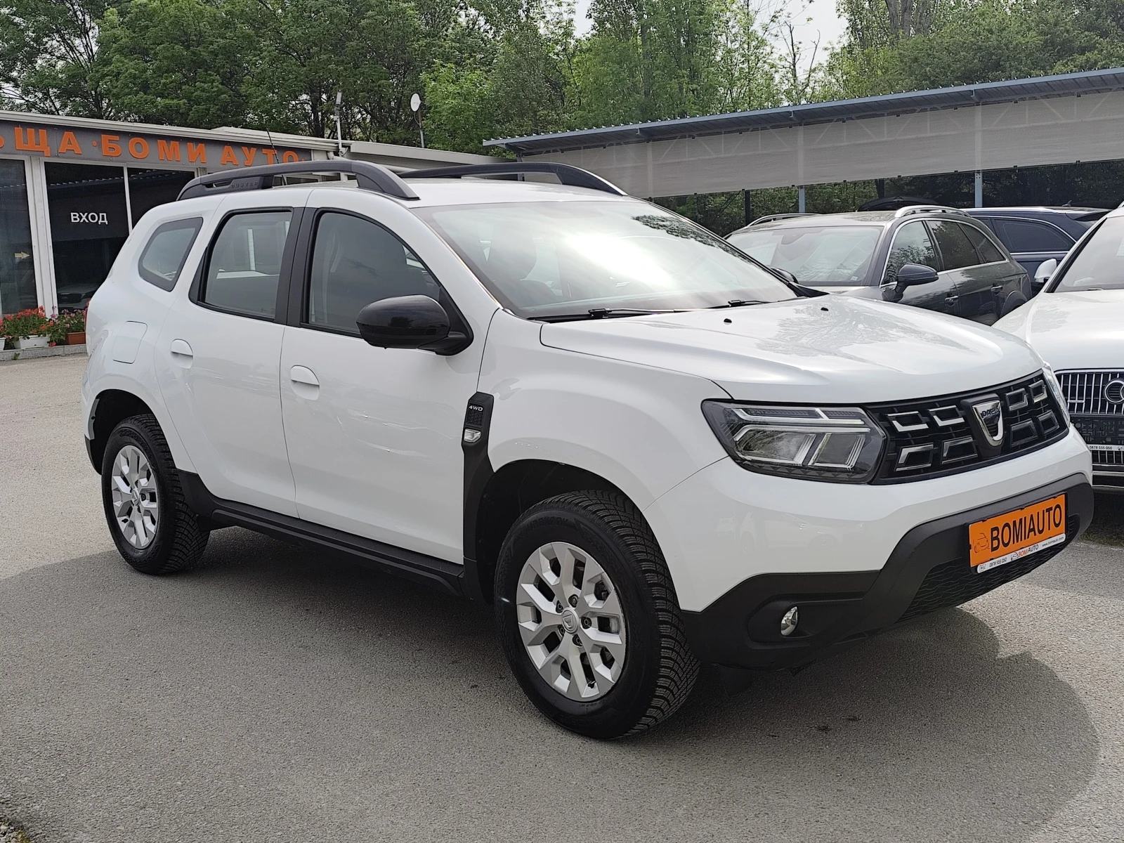 Dacia Duster 1.5DCi* 4X4* EURO6D* LED* CARPLAY* , снимка 3 - Автомобили и джипове - 54464035