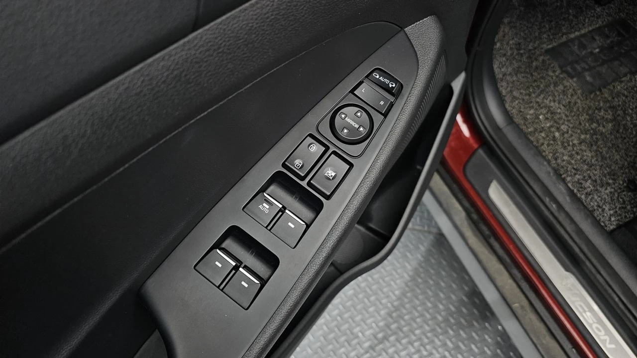 Hyundai Tucson 1.6T AWD* Premium* Обдух* Distronic* Подгрев* , снимка 8 - Автомобили и джипове - 54712276