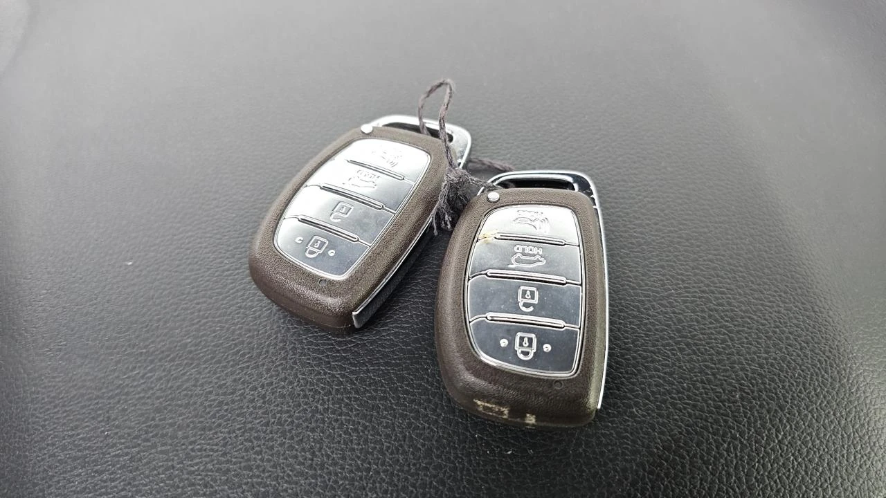Hyundai Tucson 1.6T AWD* Premium* Обдух* Distronic* Подгрев* , снимка 12 - Автомобили и джипове - 54712276