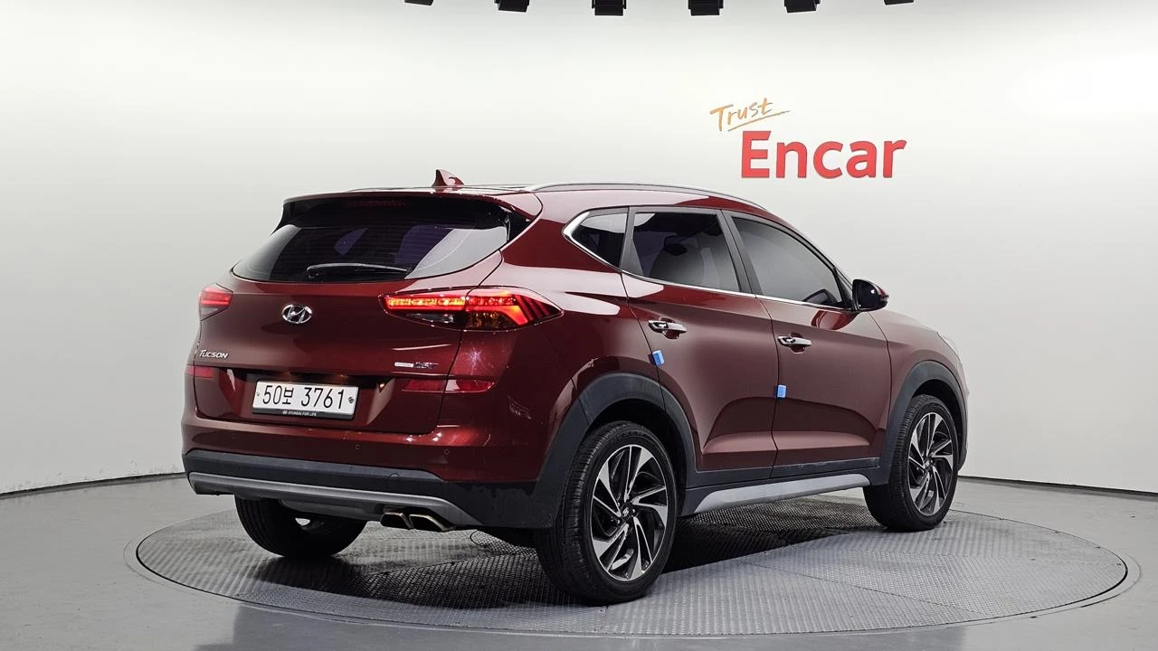 Hyundai Tucson 1.6T AWD* Premium* Обдух* Distronic* Подгрев* , снимка 2 - Автомобили и джипове - 54712276