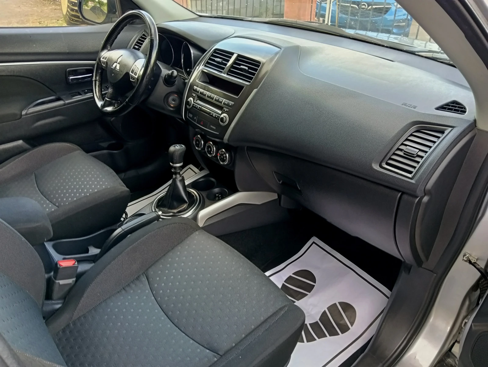 Mitsubishi ASX 1.8DI-D, снимка 11 - Автомобили и джипове - 54960176