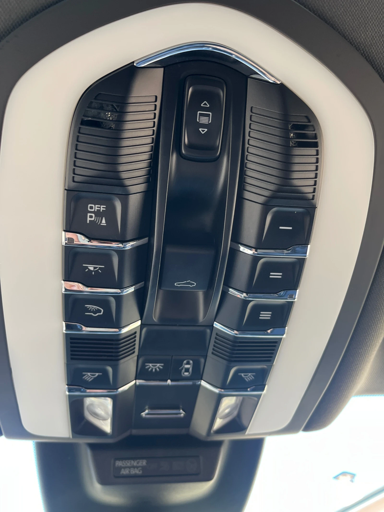 Porsche Macan Sport Chrono / Full  / Обслужена напълно , снимка 16 - Автомобили и джипове - 55016186