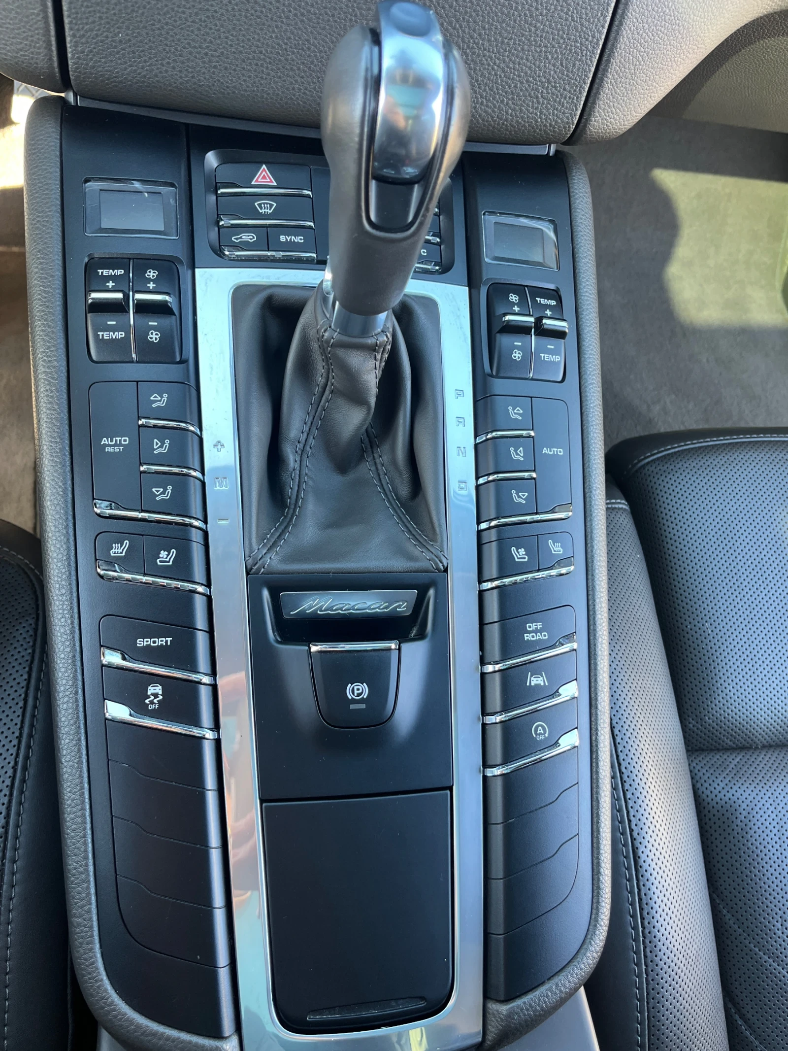 Porsche Macan Sport Chrono / Full  / Обслужена напълно , снимка 10 - Автомобили и джипове - 55016186