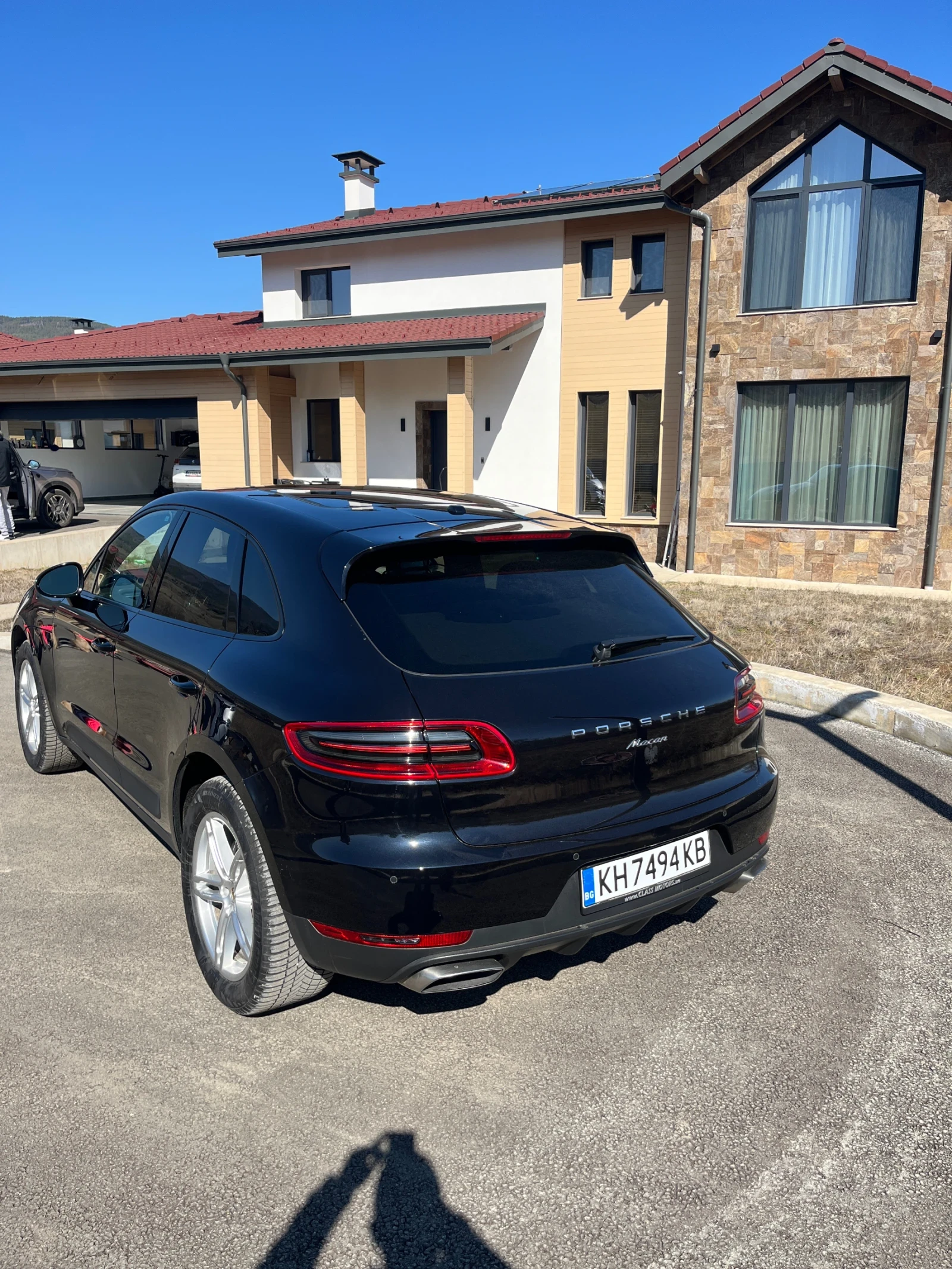Porsche Macan Sport Chrono / Full  / Обслужена напълно , снимка 2 - Автомобили и джипове - 55016186