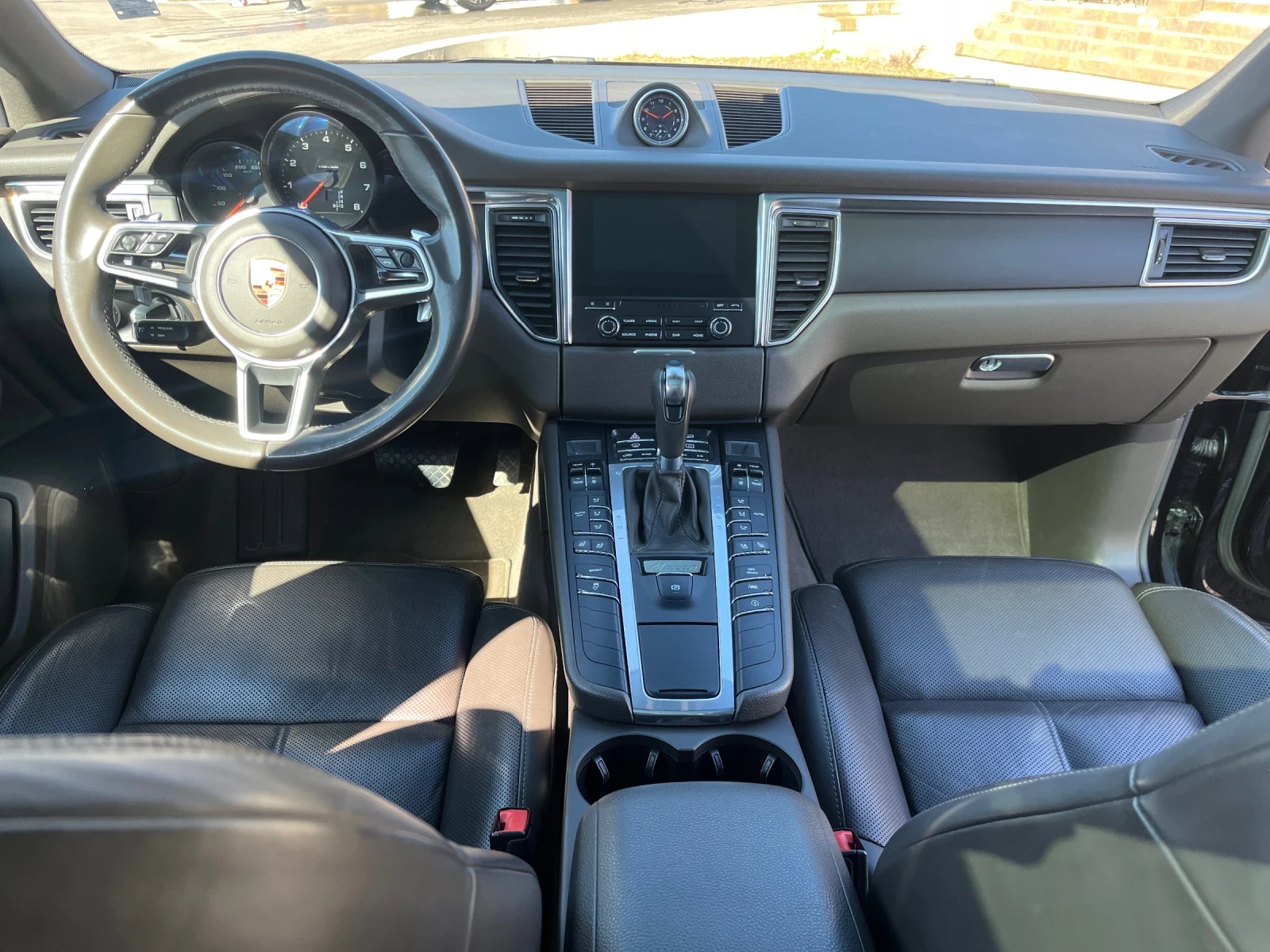 Porsche Macan Sport Chrono / Full  / Обслужена напълно , снимка 8 - Автомобили и джипове - 55016186