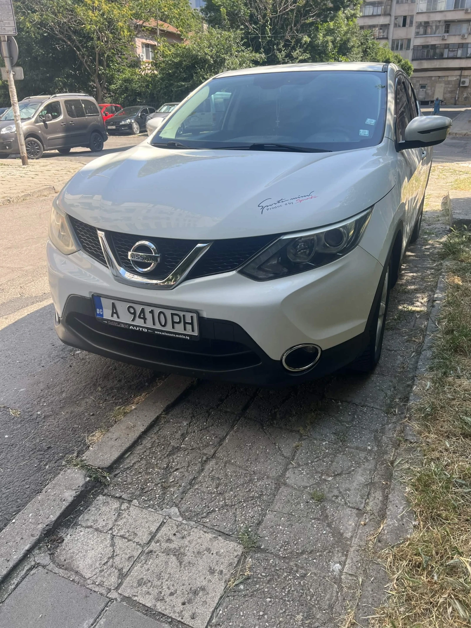 Nissan Qashqai, снимка 11 - Автомобили и джипове - 55120306
